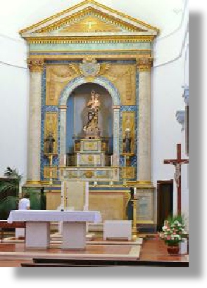 Aljezur church of Nossa Senhora de Alvae gilded alter