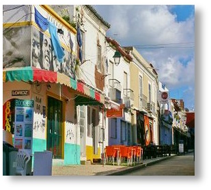 One of Alvors colourful backstreets